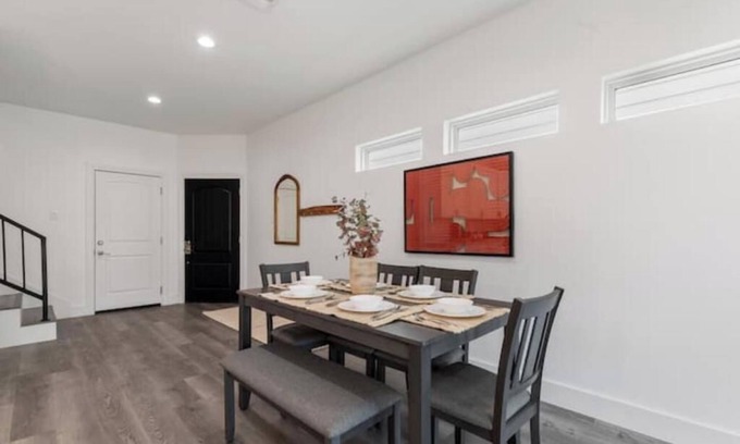 Northside House | Modern 3BR Gem Near Downtown