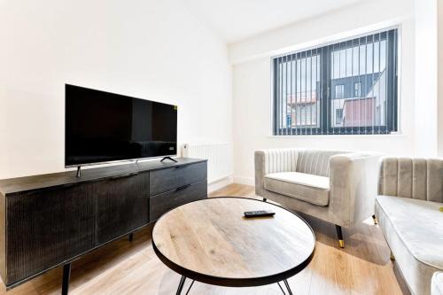 Barnt Green Apartment | Modern and Bright 2 Bed Apartment in Solihull