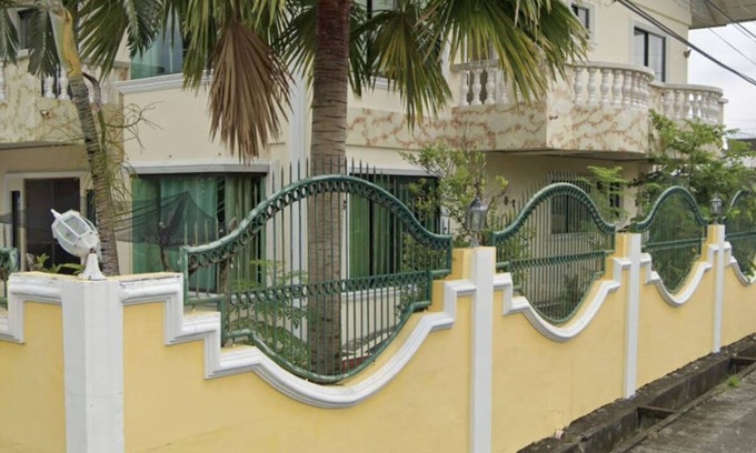 Naujan House | Modern and Charming House