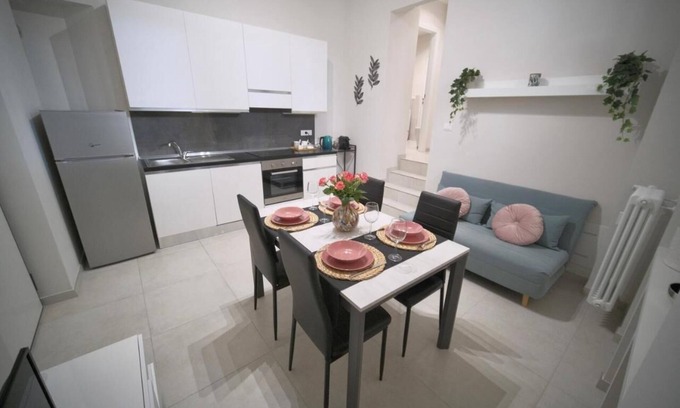 Crocetta Apartment | Modern apartment ❴ 300 mt. from PORTA NUOVA ❵