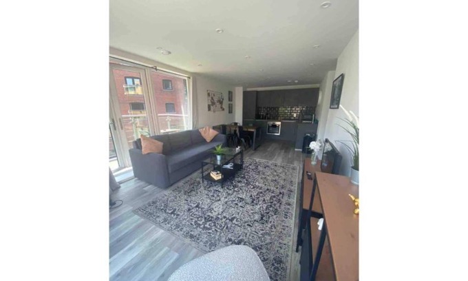 Cardiff City Centre Apartment | Modern Apartment in Cardiff City Centre