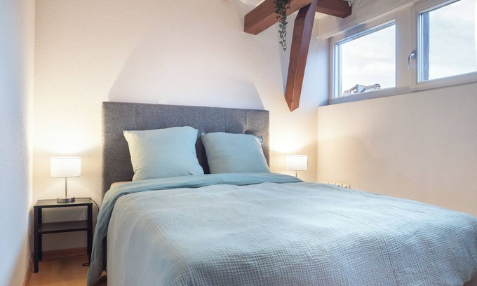 Marlenheim Apartment | Modern Apartment in Farmhouse on the Wine Route 70m² - SmartTV & Private Garage