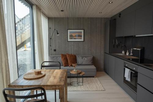 Henningsvaer Apartment | Modern apartment in Henningsvær