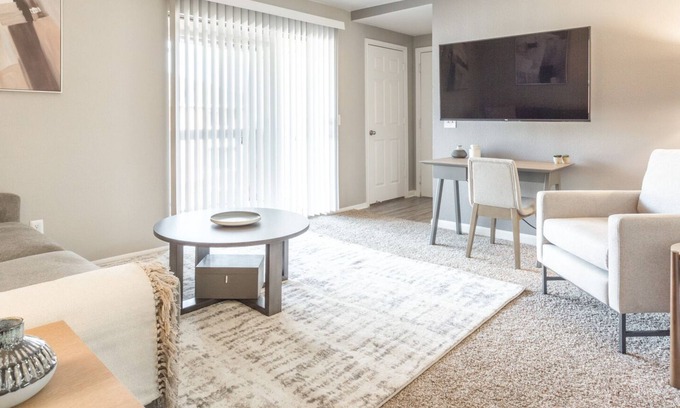 Edmond Apartment | Modern Apartment in Prime Location (ID8733X1)
