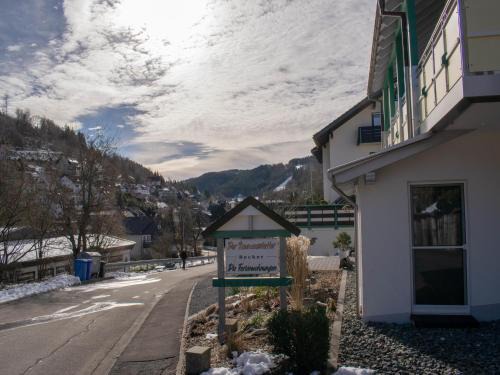 Schwalefeld Apartment | Modern Apartment in Schwalefeld with Garden