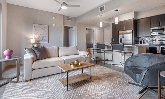 Biggar Apartment | Modern Apartment in Prime Location (ID8083X55)