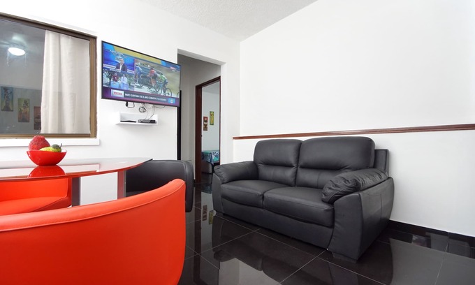 Cali Apartment | Modern apartment with A/C excellent location