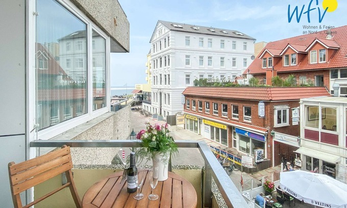 Borkum Apartment | Modern apartment with balcony on Borkum!