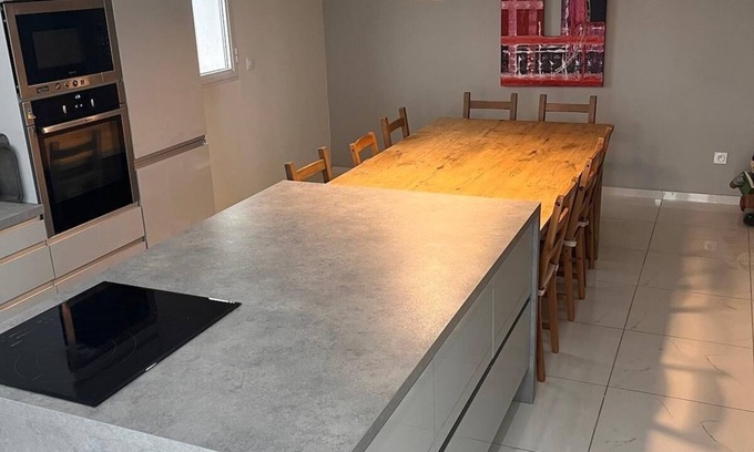 Montpellier Apartment | Modern apartment with incredible views