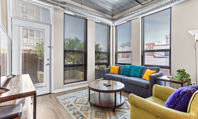 Old West Side Apartment | Modern apartment with fitness center