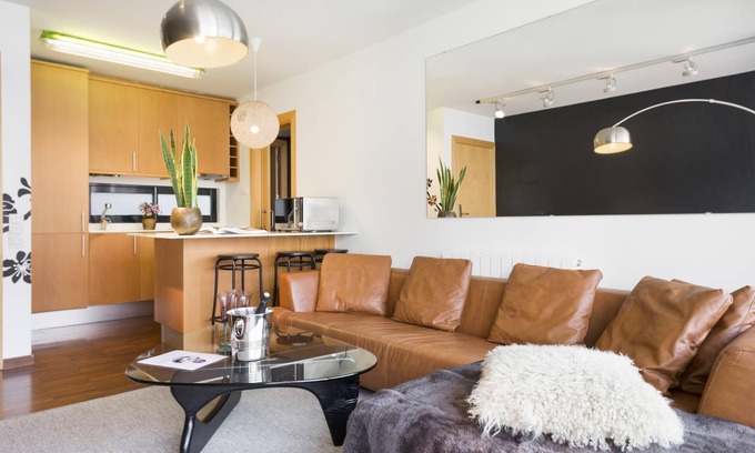 Sant Gervasi Apartment | Modern apartments located in the Sarria neighborhood in the northeastern part of the city.