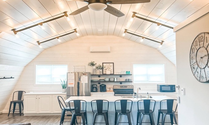 Millersburg Apartment | Modern Barn Stay near Berlin-in Amish Country