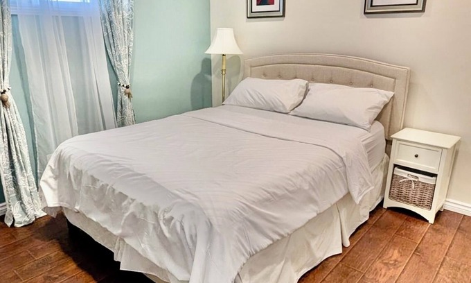 Northeast Edmonton Apartment | Modern basement Apartment in Luxury neighborhood Edmonton