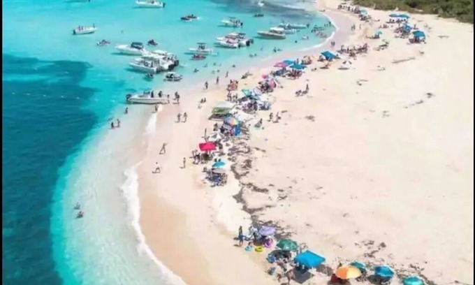 Playa Fortuna Apartment | Modern Beach front apartment Puerto Rico