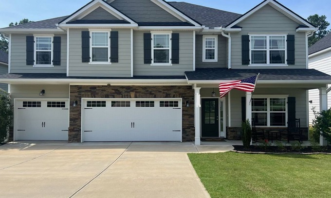 Evans House | Modern-Boho Estate in the Heart of Evans! 10 Minutes to The Masters!
