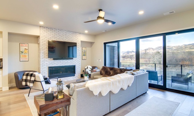 Bozeman House | Modern Bozeman Escape w/Bridger Mountain Views!