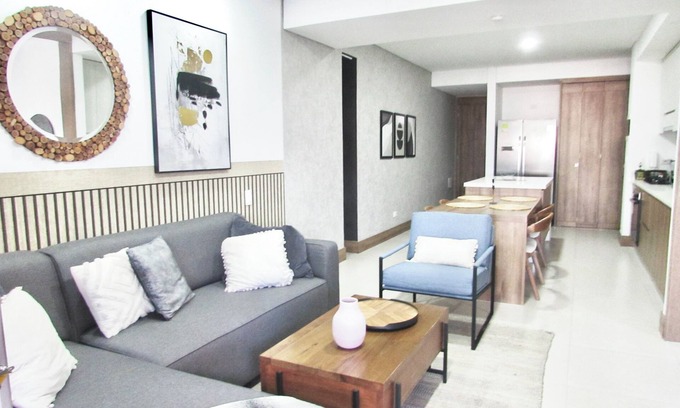 Granada Apartment | Modern & Bright 2BR/2BA|Fast Wi-Fi|Pool&Balcony|Security 24h