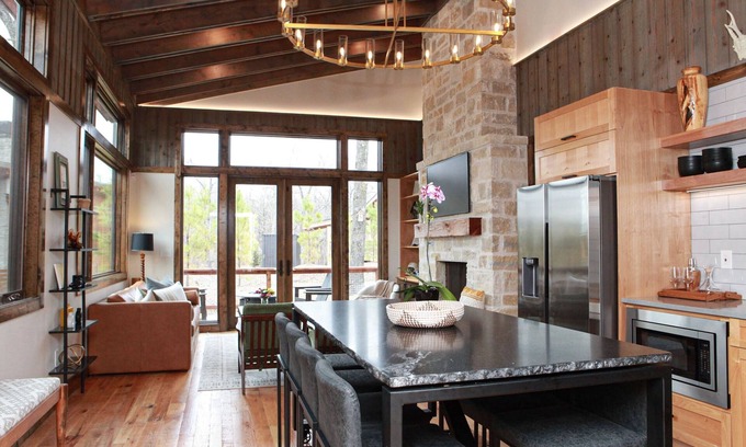 Afton House | Modern Cabin on Monkey Island with Expansive Deck & Hot Tub!