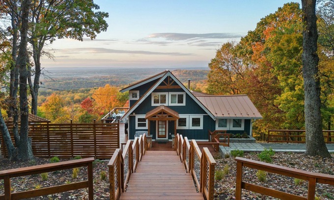 Kabletown Cabin | Modern Cabin with Sweeping Valley Views!