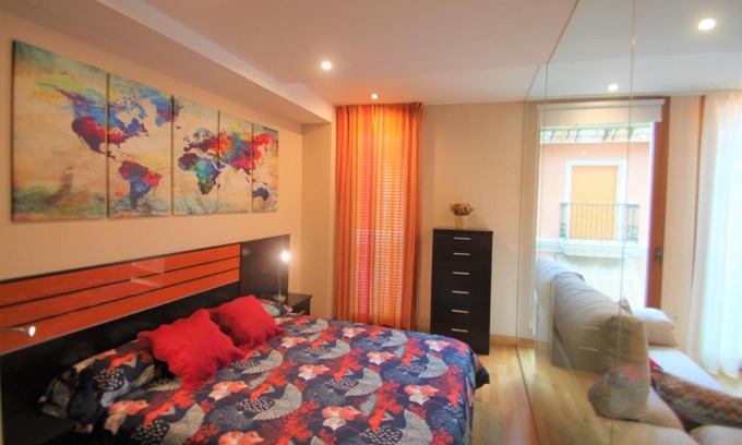 San Anton Apartment | Modern CasaTuris Apartment with Castle Views A131