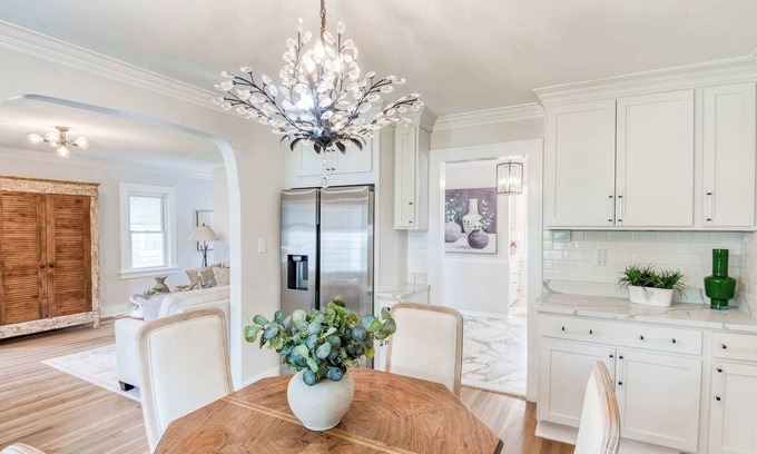University Heights House | Modern Cleveland 3BR | Walkable & Stylish Retreat