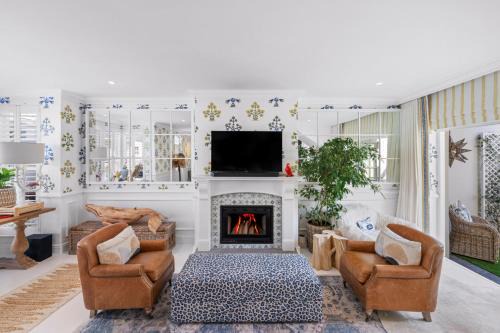 Kalk Bay House | Modern Coastal Townhouse at The Majestic