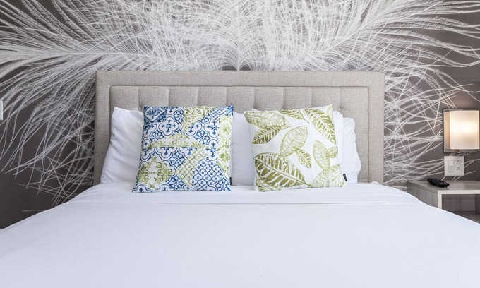 Old Town House | Modern Comfy Apt In the ❤️ of Old Town w/WiFi+Cable