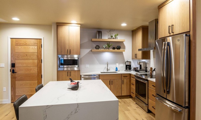 Tamarack Resort Condo | Modern Condo|Conveniently located
