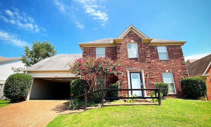 Gray's Creek House | Modern Cordova 4BR, quiet & safe