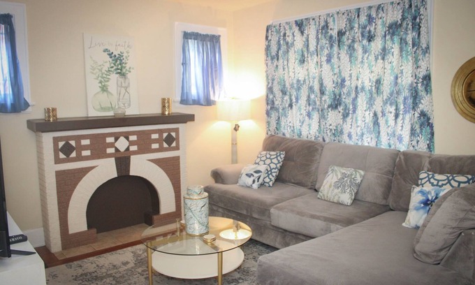 West Price Hill House | Modern cozy escape