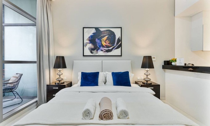 Dubai Apartment | Modern & Cozy Studio | Golf Course Community