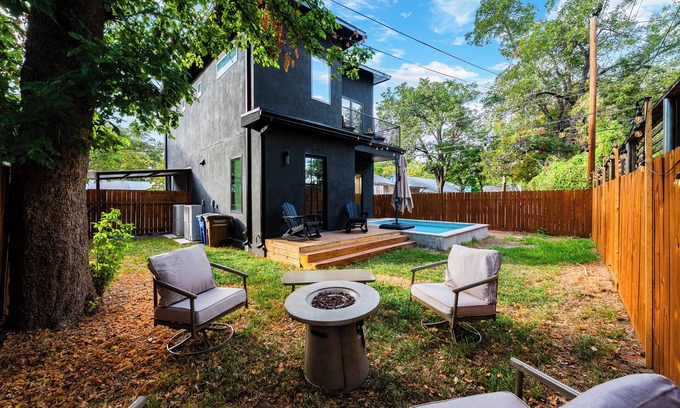 Holly House | Modern East Austin Stay near Rainey St, Dining & Lady Bird Lake | The Ashlee