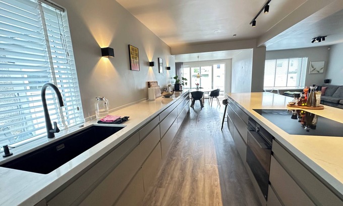 Haaleiti House | Modern family friendly house centrally located in Reykjavik