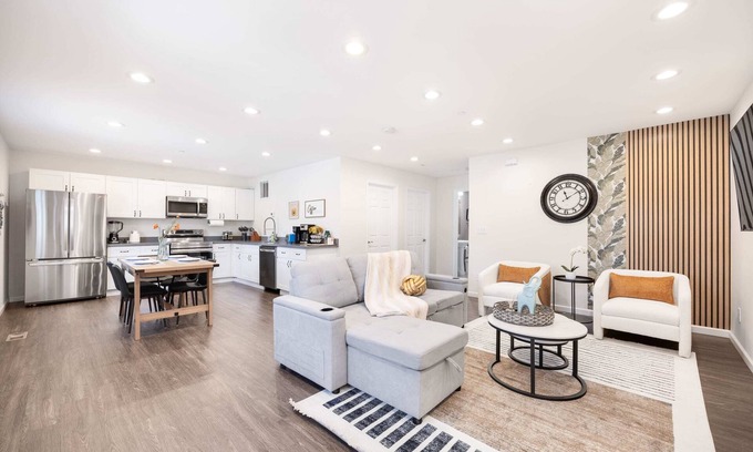 Seattle Metro Area House | Modern & Family Oasis Minutes from SeaTac Airport