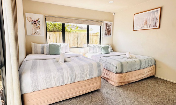 Otahuhu House | Modern Family Retreat Near Auckland City & Airport, Nearby Shopping mall