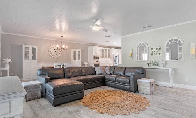 Sanford Other | Modern Farmhouse 3/2 Equestrian neighborhood