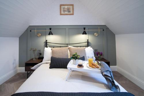 Derby House | Modern finish to a historic brewers house, Derby