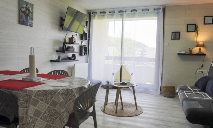 Montgellafrey Apartment | Modern studio for 4, near shops and slopes, Saint-François-Longchamp