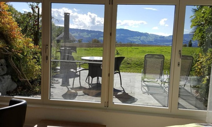 Meilen District Apartment | Modern holiday flat