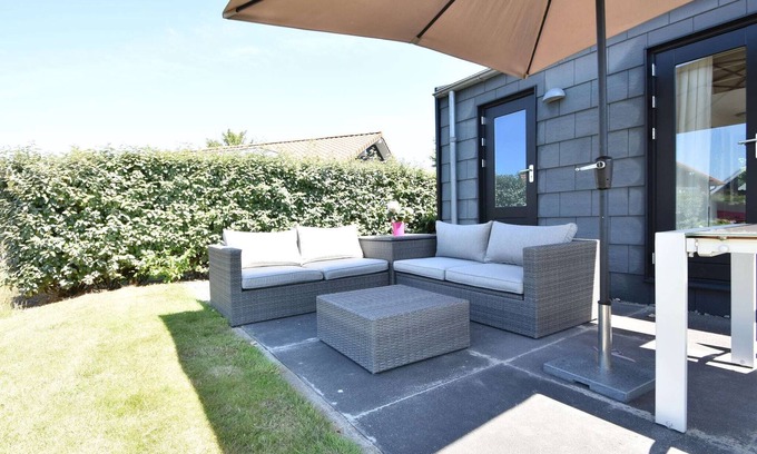 Kattendijke House | Modern Holiday Home in Kattendijke with a Garden