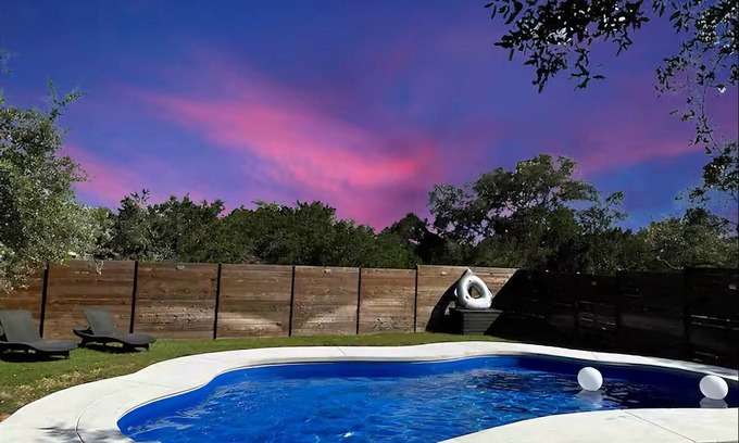 Highland Lake Estates House | Modern Home 5 Minutes to Lake with Pool, Parks, Games and Pet Friendly