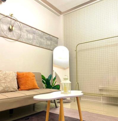 Balibago House | Modern Home in Pampanga with Parking - near SM Clark & Clark International Airport