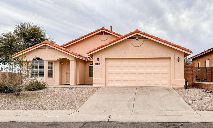 Oro Valley House | Modern Home w/Patio & Mtn Views, Golf Nearby - 9 Mi to Tucson