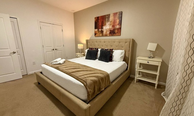 Kissimmee House | Modern home w private pool in Sonoma – near Disney