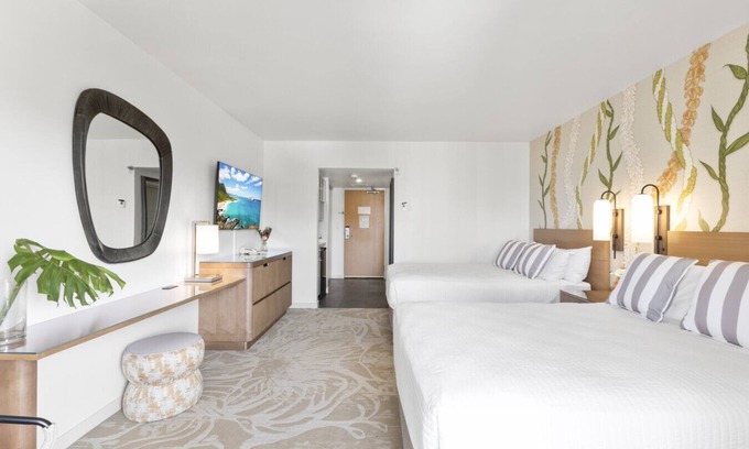 Ala Moana Apartment | Modern Hotel | Near Ala Moana, Balcony, Pool, Gym