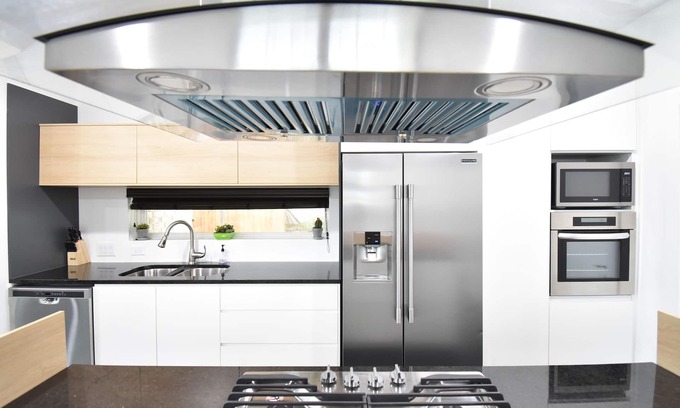 Grand Prairie House | Modern House of Photography, 4 bed, 3 bath, 2 Car Garage, EV Charger Near ATT