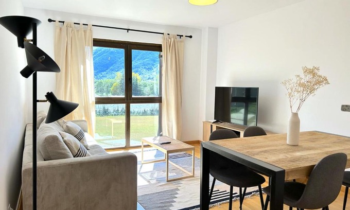 Esterri D'Aneu Apartment | Modern i familiar apartament a Esterri d'Àneu by RURAL D'ÀNEU