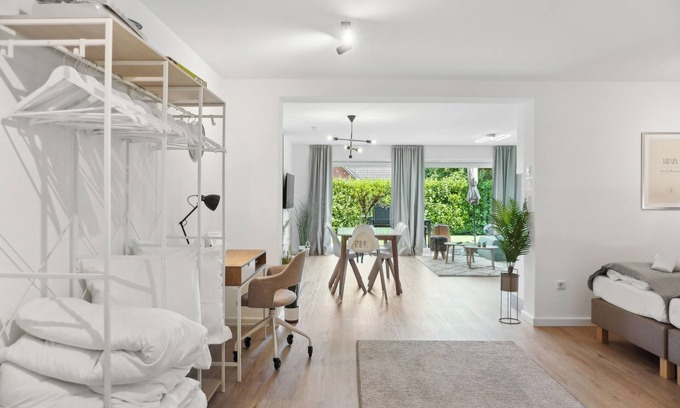 Westerdeichstrich Apartment | Modern KüstenHygge 2 with garden & parking space