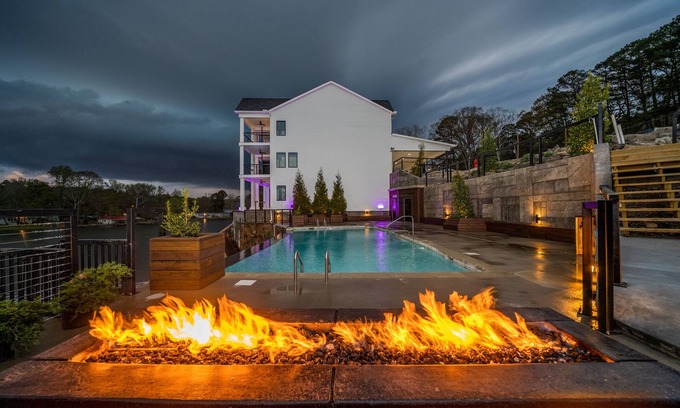 Mid America House | Modern Lake Hamilton Tri-Level Luxury Townhouse!