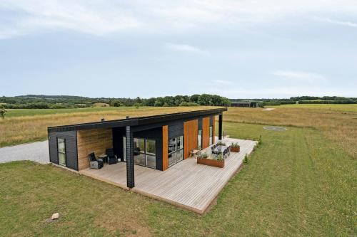 Hjarbæk House | Modern Light House With Terrace Near The Fjord